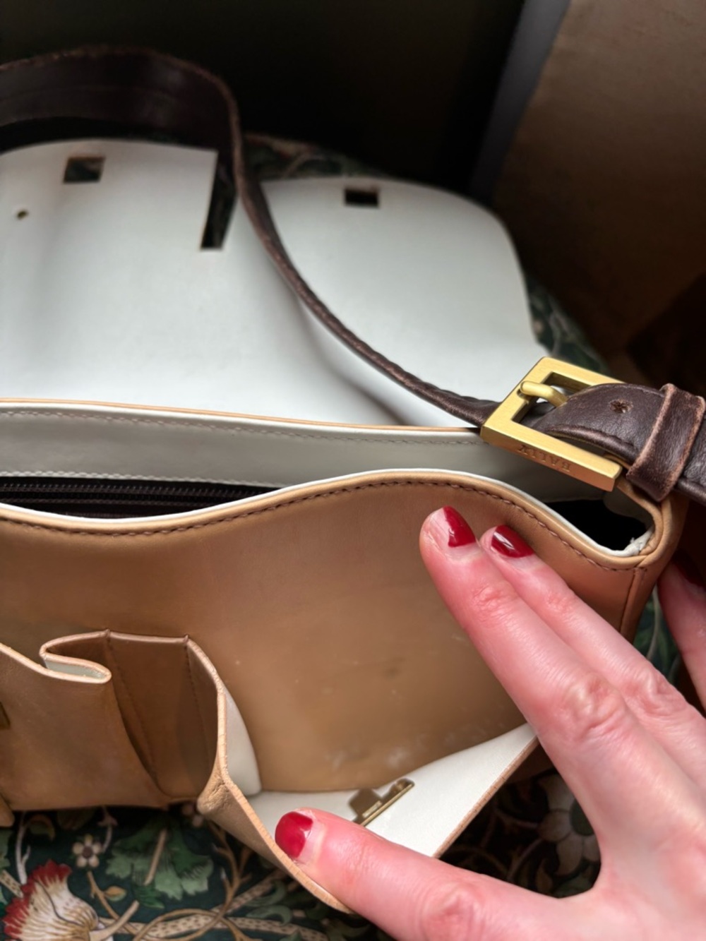 Make Me An Offer! 😊 GUC - Vintage Bally Mini Shoulder Bag - Picture 13 of 16